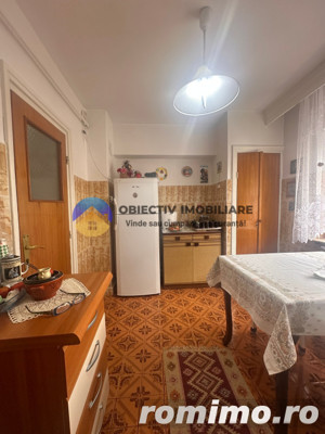 Apartament 4 camere/2 bai/2 balcoane-Petrodava -vezi video - imagine 9