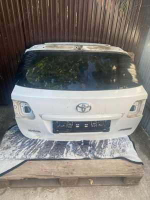 haion toyota avensis