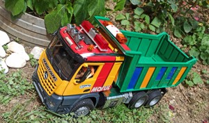 Camion Mercedes basculanta cu radiocomanda - imagine 6