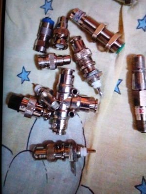 mufe tata si mama satelit 