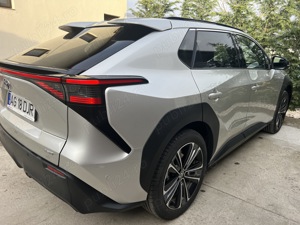 Toyota BZ4X 4*4 în garanție mașina electrica - imagine 3