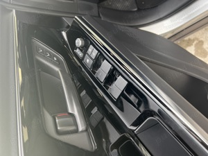 Toyota BZ4X 4*4 în garanție mașina electrica - imagine 5