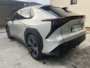 Toyota BZ4X 4*4 în garanție mașina electrica - imagine 2