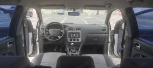 Vând Ford Focus1,6 TDCI Break 109Cp - imagine 8