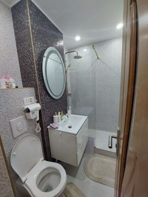 Vând apartament cu două camere  - imagine 9