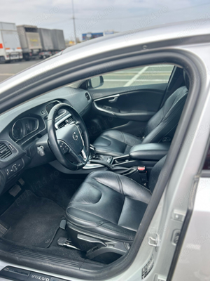 volvo V40 D2 ad blue - automat - imagine 10