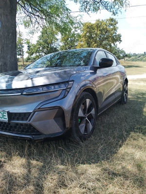 Remault Megane e tech - imagine 5