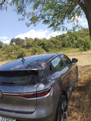 Remault Megane e tech - imagine 9