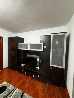 Închiriez apartament  - imagine 8