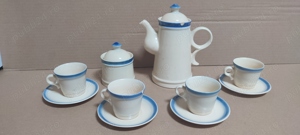 Servici cafea din anii 70 : recipient lapte+4 cesti+zaharnita+8+1 cesti "butoias"