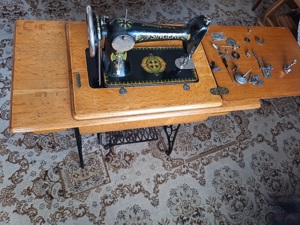 Masina de cusut Singer,in stare de functionare, fabricata in 1914.  - imagine 3