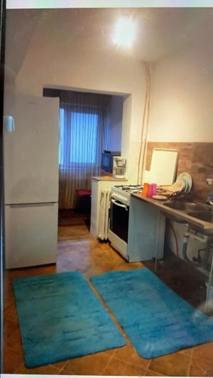 Ofer spre inchiriere apartament cu o camera