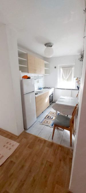 Complex, 2 camere decomandat