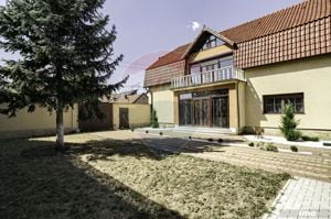 Vila Spațioasă și Elegantă de Vânzare în Zona Bujac - imagine 8