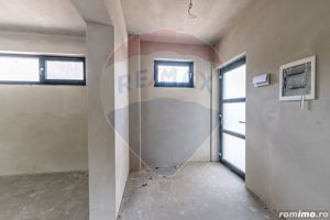 Casa într-un complex nou de 6 case înșiruite, 4 camere  zona centrala - imagine 12