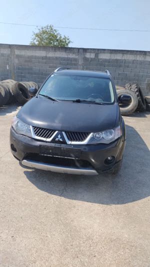 Dezmembrez Mitsubishi Outlander 2007 220diesel - imagine 2