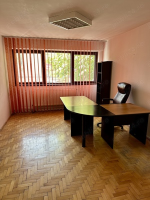 Spatiu birou de inchiriat!