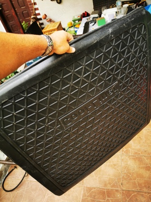 Vand covor tava portbagaj dedicat Audi A4 B9 flexibil stare buna - imagine 2