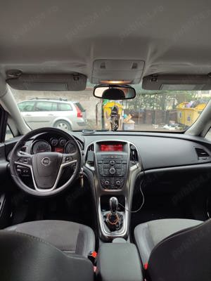 Opel Astra J, benzina 1.4 turbo 140cp, an 2010 - imagine 6