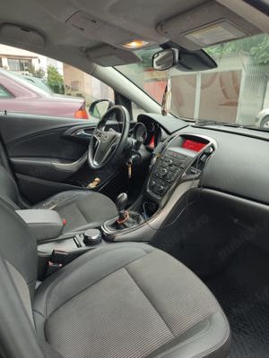 Opel Astra J, benzina 1.4 turbo 140cp, an 2010 - imagine 8