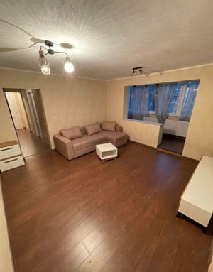 Se ofera spre inchiriere apartament cu 3 camere, spatios, zona Decebal - imagine 2