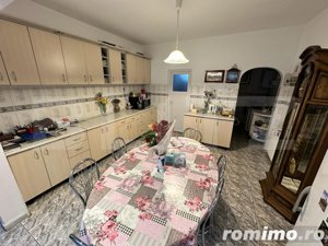 Apartament , in asociatie , 97mp , zona centrala - imagine 3