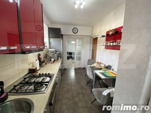 Casa de vanzare, mobilata si utilata, 4 camere, Zona Centrala - imagine 15