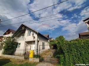 Casă / Vilă cu 5 camere de vânzare în zona Gradiste