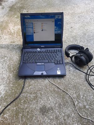 vand 3 buc laptop marca Dell si Lenovo modele vintage toate 3 perfect functionale