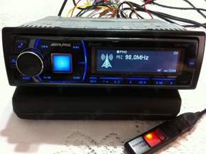 Vand Player Alpine CDE-203BT  Kenwood KDC-BT45U   iPod iPhone USB (statie - imagine 2