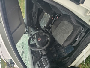 Dezmembrez Fiat Grande Punto 1.3 Multijet an 2009 - imagine 7