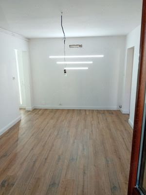 Vând apartament renovat Narcisa 3camere(Bucegi) - imagine 4