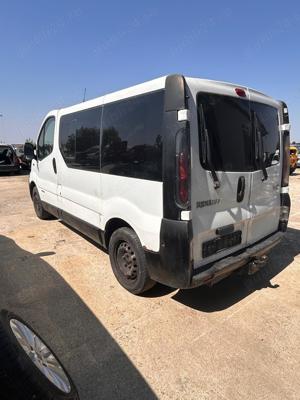 Dezmembram Renault Trafic 1.9 dci cod motor F9Q760 101CP an 2001-2006 - imagine 5