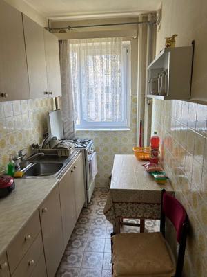 De vanzare apartament cu 3 camere, etaj 2, zona Calea Girocului - imagine 7