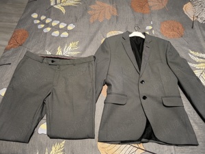 Costum bărbătesc gri