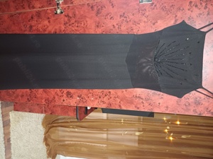 Vând rochiță neagră marimea M elegantă 