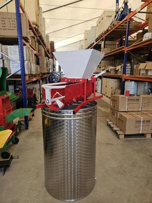 Desciorchinator si zdrobitor de struguri - imagine 2