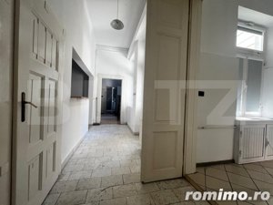 Apartament 161 mp, 5 camere, balcon, terasa, zona Neptun - imagine 4