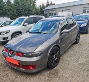 Seat Leon Cupra R 1M - imagine 2 Seat Leon Cupra R 1M - imagine 2
