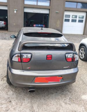 Seat Leon Cupra R 1M - imagine 4 Seat Leon Cupra R 1M - imagine 4