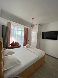 Închiriez Apartament de lux cu 3 camere - imagine 9