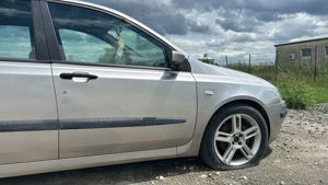 Dezmembrez Fiat Stilo 5 usi Hatchback 1.9 JTD Faruri Stopuri Oglinzi - imagine 3