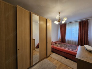 Apartament de vanzare sau inchiriere,zona Piata  - imagine 2