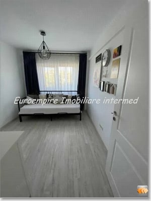 Apartament 4 camere de vanzare zona Faleza Nord - imagine 6