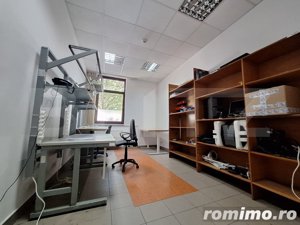 Spatiu comercial de 123 de mp, Zona LIpovei - imagine 2