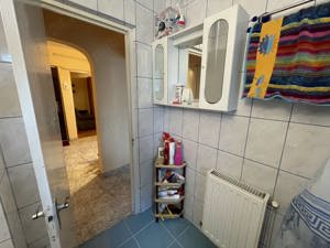 Vand apartament 2 camere Confectii  - imagine 4