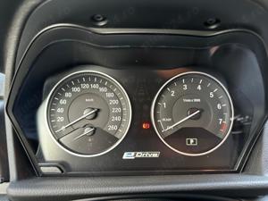 BMW Hybrid plugin 225 XE - imagine 7