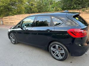 BMW Hybrid plugin 225 XE - imagine 9