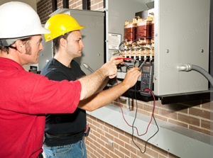 electricieni curent efectuam mentenanță , lucrări prize , întrerupătoare,  deblocări auto - imagine 2