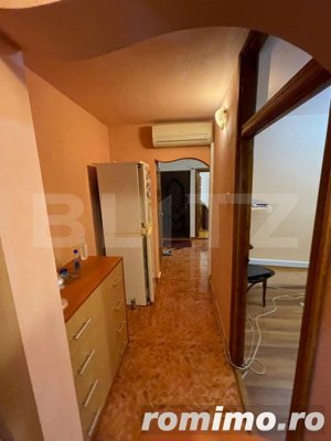 Apartament 3 camere, decomandat, 60mp, zona 9 mai - imagine 3